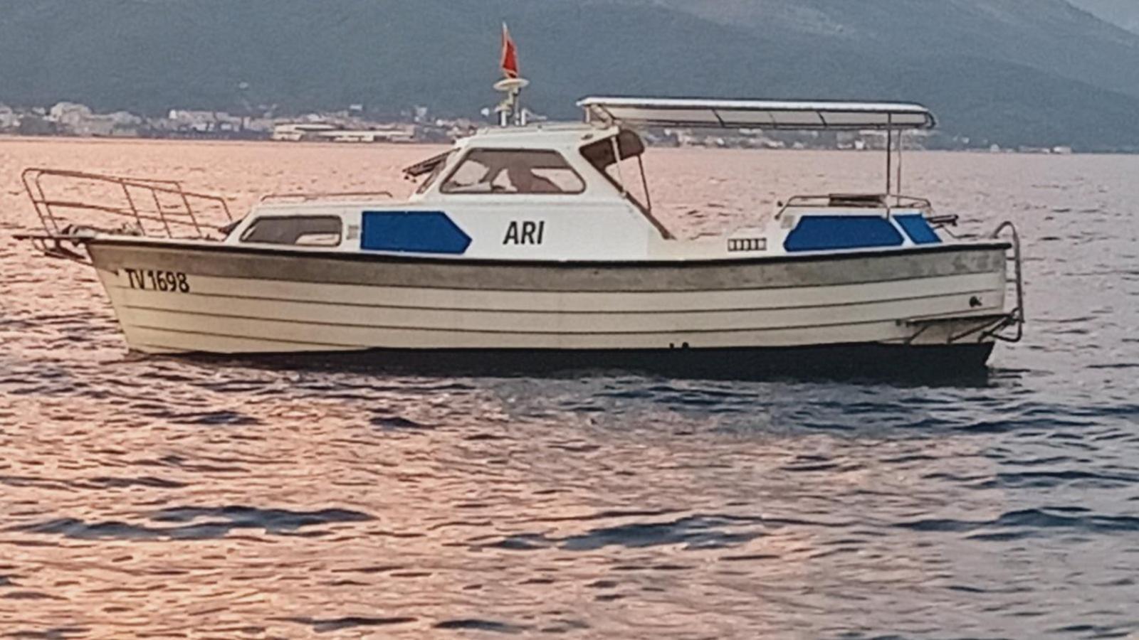 Ari Apartments Krasići 外观 照片